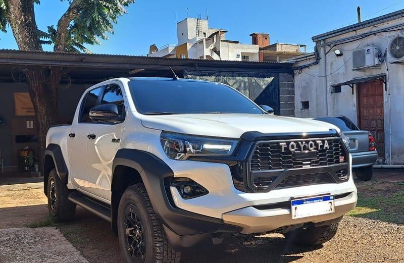 Toyota Hilux Gr 4 Sport 2023 8.000km Igual a Nueva